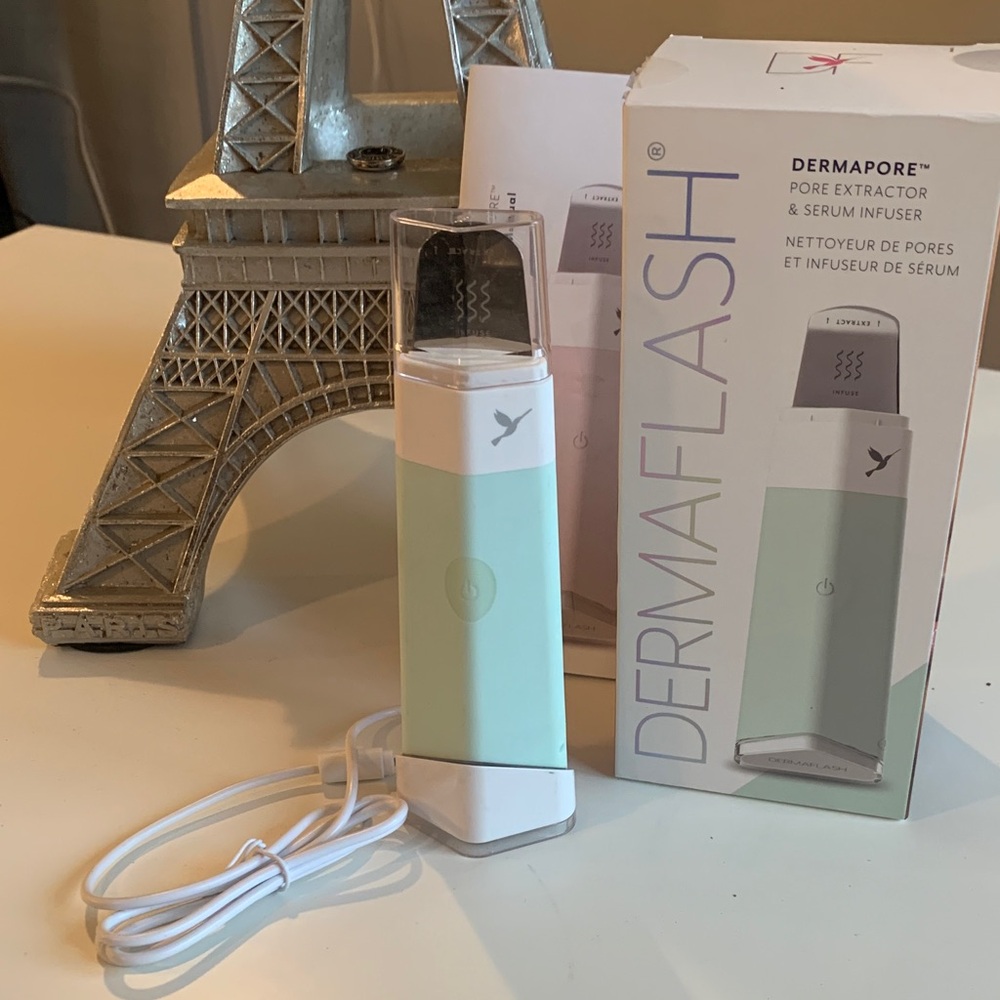 DERMAFLASH Pore Extractor & Serum Infuser